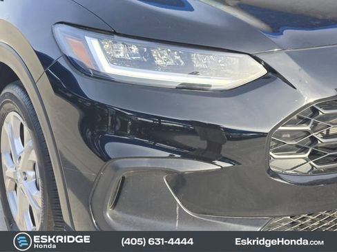 Used 2025 Honda HR-V LX image 9