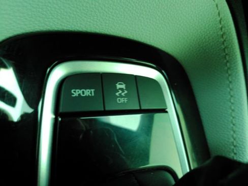 Used 2022 Toyota Corolla SE image 40