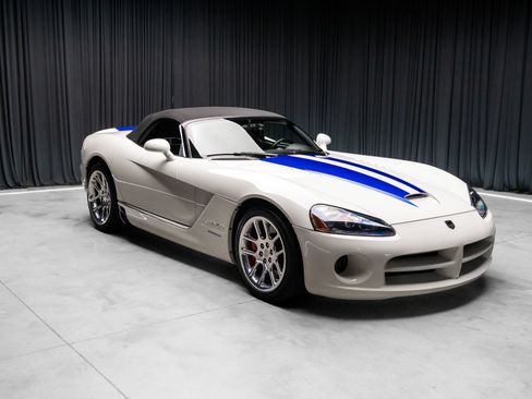 Used 2005 Dodge Viper SRT-10 RWD image 22