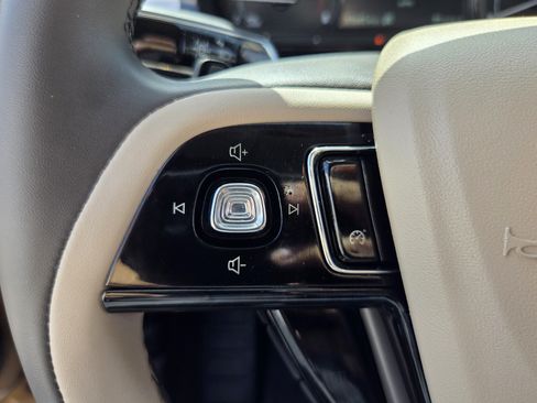 Used 2022 Lincoln Corsair FWD image 20