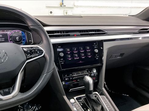 Used 2023 Volkswagen Arteon SEL Premium image 9