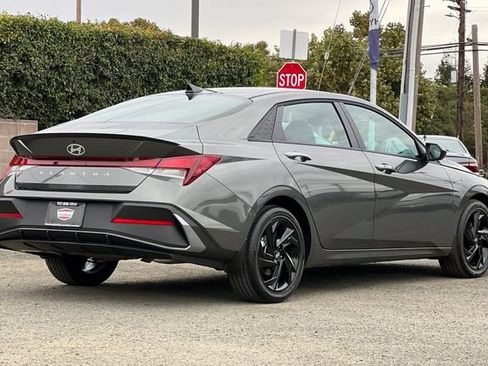 New 2026 Hyundai Elantra SEL Sport FWD image 6