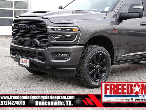 New 2026 RAM 2500 Laramie AWD/4WD image 43