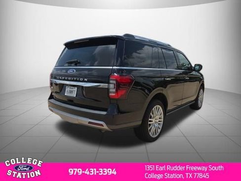 Used 2024 Ford Expedition Limited RWD image 4