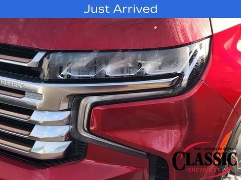 Used 2022 Chevrolet Tahoe High Country image 11