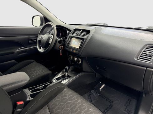 Used 2022 Mitsubishi Outlander Sport ES FWD image 41