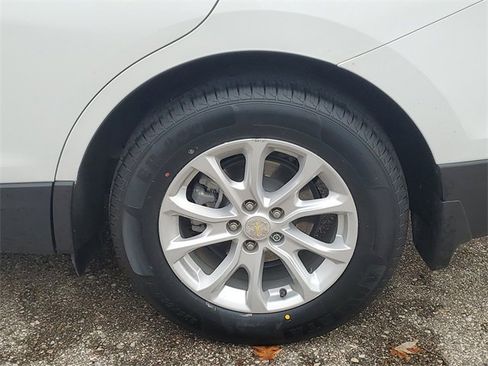 Used 2021 Chevrolet Equinox LT image 31