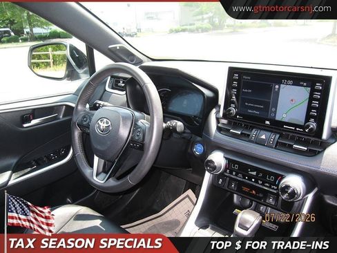 Used 2021 Toyota RAV4 XSE AWD/4WD image 24