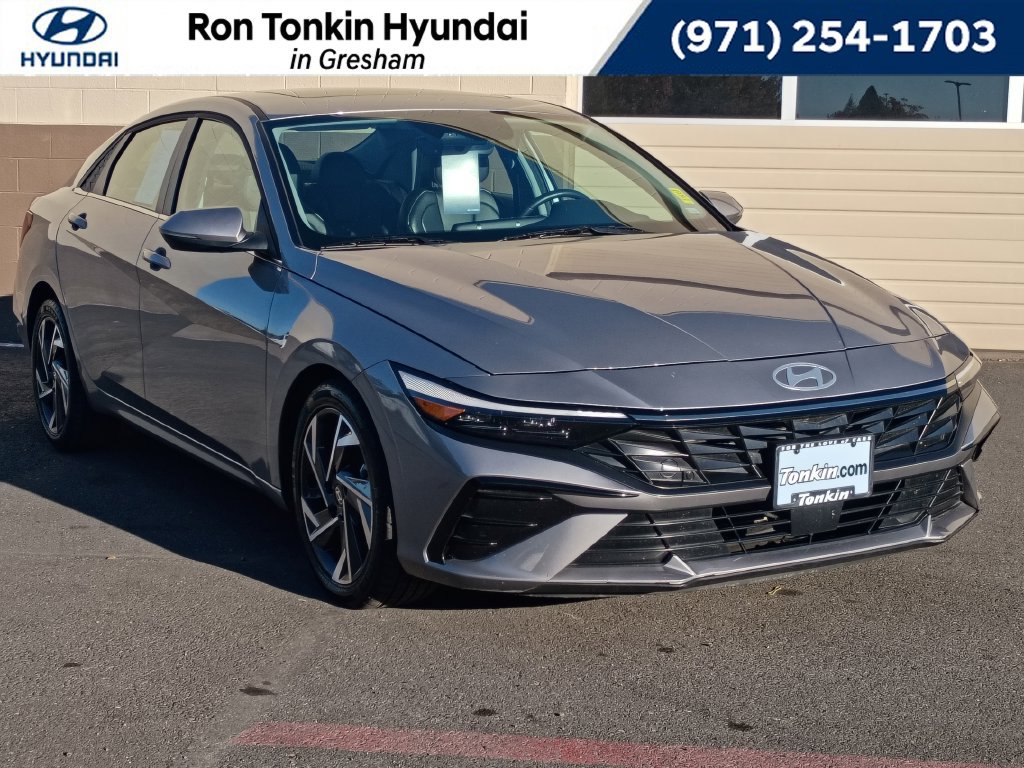 Certified 2025 Hyundai Elantra Limited FWD image 1