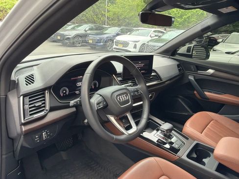 Certified 2023 Audi Q5 Premium Plus w/ Premium Plus Package AWD/4WD image 5