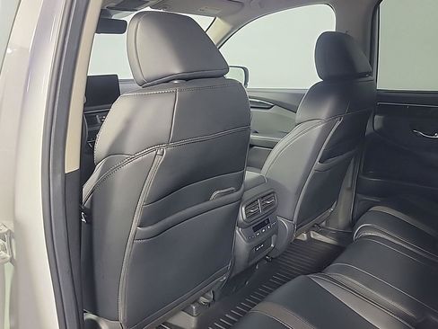 Certified 2025 Honda Pilot EX-L image 19