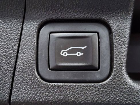 Used 2017 GMC Acadia Denali FWD image 37