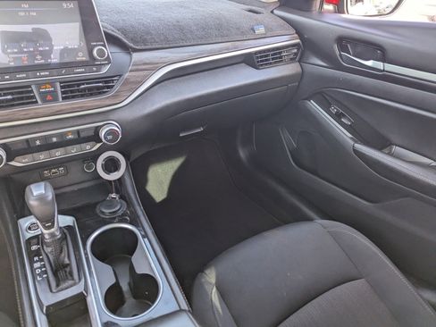 Certified 2023 Nissan Altima 2.5 SV image 19