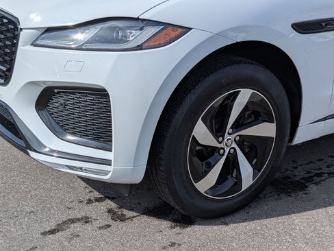 Used 2024 Jaguar F-PACE R-Dynamic S image 9
