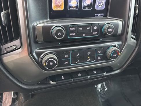 Used 2017 Chevrolet Silverado 1500 LT image 29