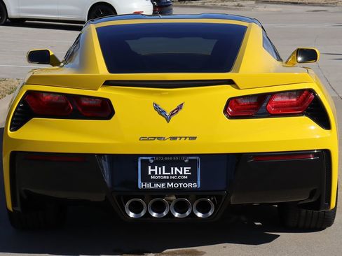 Used 2015 Chevrolet Corvette Stingray Coupe w/ 3LT Preferred Equipment Group image 8