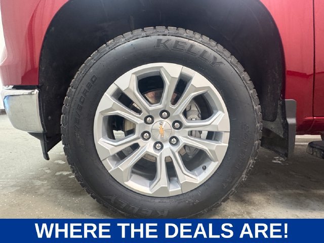 Used 2025 Chevrolet Silverado 1500 LTZ AWD/4WD image 41