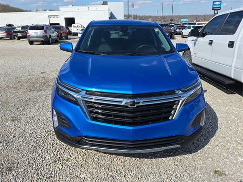 Used 2024 Chevrolet Equinox LT w/ LPO, Floor Liner Package image 2