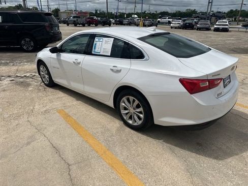 Used 2025 Chevrolet Malibu LT FWD image 13