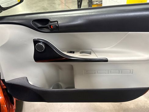 Used 2012 Scion iQ image 11