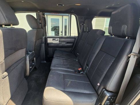 Used 2016 Ford Expedition XLT AWD/4WD image 18