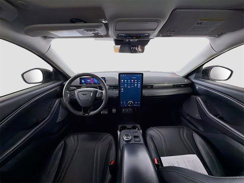 Used 2021 Ford Mustang Mach-E Premium image 9