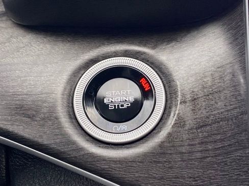 Used 2024 Jeep Grand Cherokee L Limited w/ Luxury Tech Group II image 45