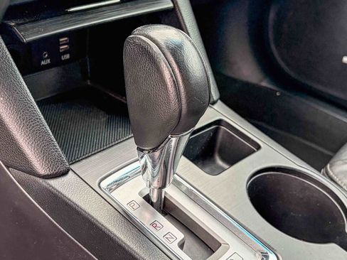 Used 2017 Subaru Legacy 2.5i Limited image 17