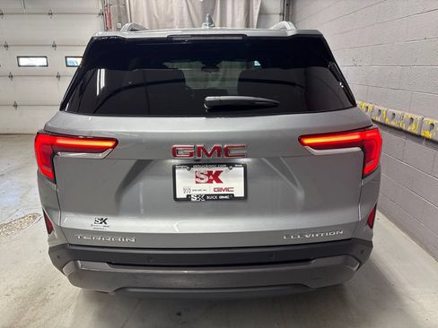 New 2027 GMC Terrain Elevation w/ Elevation Premium Package FWD image 24