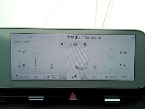 Used 2024 Hyundai Ioniq 5 Limited image 13