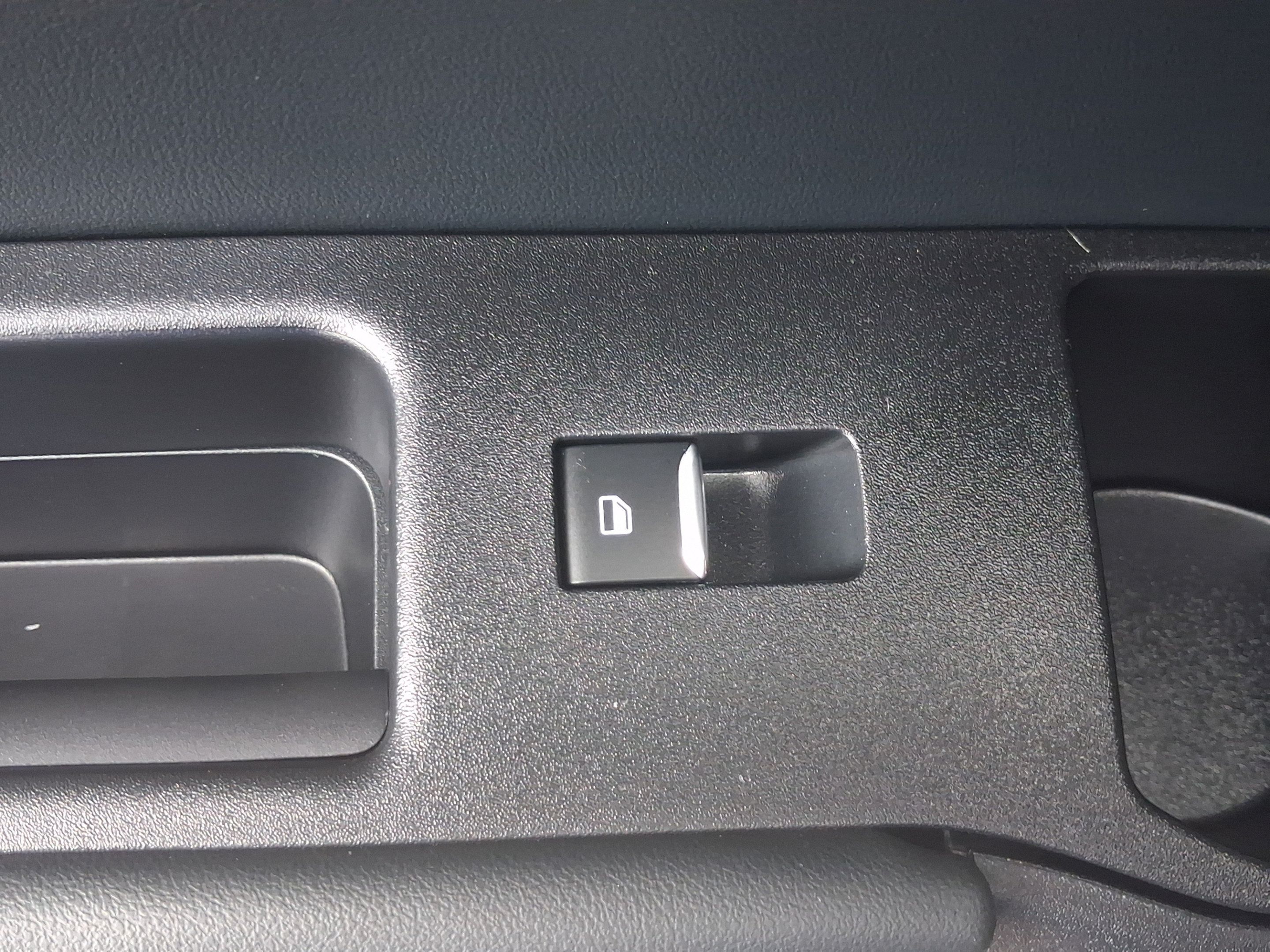 Used 2025 Ford Explorer ST AWD/4WD image 27