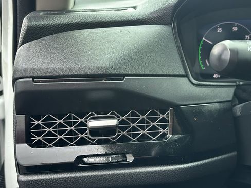 Used 2023 Honda Accord Touring image 15