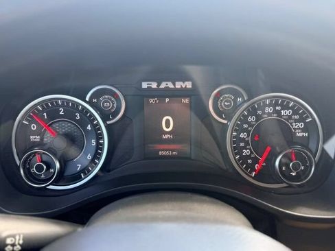 Used 2019 RAM 1500 Big Horn RWD image 12
