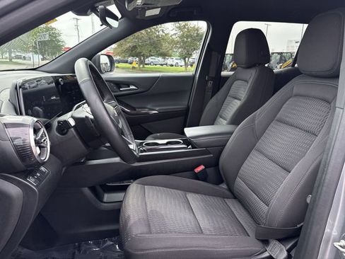 Used 2025 Chevrolet Equinox LT w/ Safety and Technology Package FWD image 19