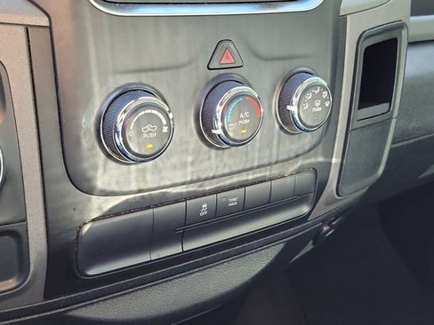 Used 2017 RAM 1500 Express w/ Express Value Package image 28