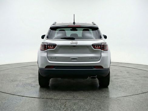 Used 2025 Jeep Compass Limited AWD/4WD image 7