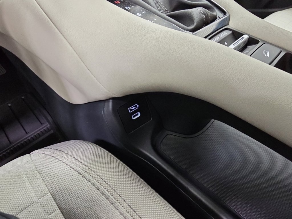 New 2027 Honda HR-V LX image 18