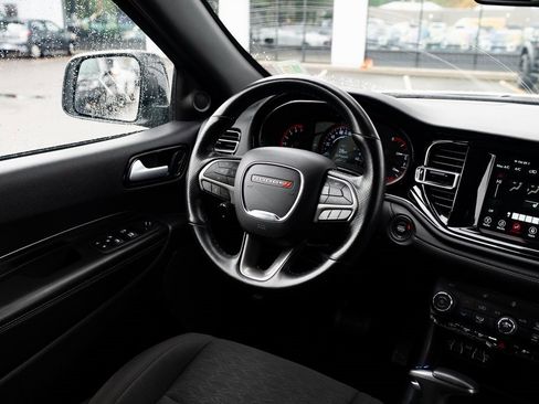 Used 2024 Dodge Durango SXT image 9
