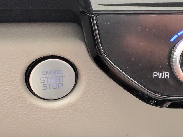 Used 2025 Kia Carnival SX Prestige FWD image 31