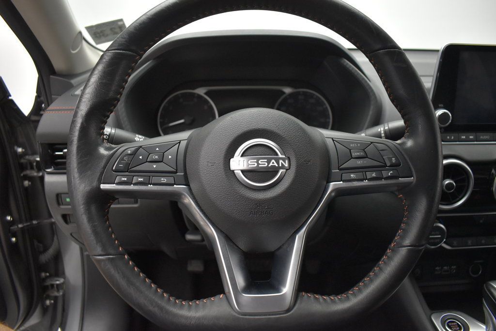 Used 2024 Nissan Sentra SR FWD image 17