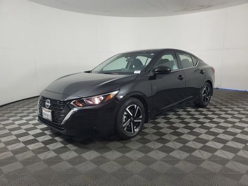 Used 2024 Nissan Sentra SV w/ All-Weather Package image 8