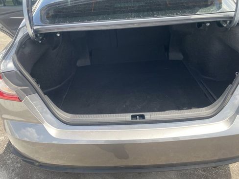 Used 2025 Toyota Camry SE w/ Convenience Package image 20