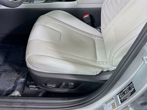 Certified 2023 Hyundai Elantra Limited image 27