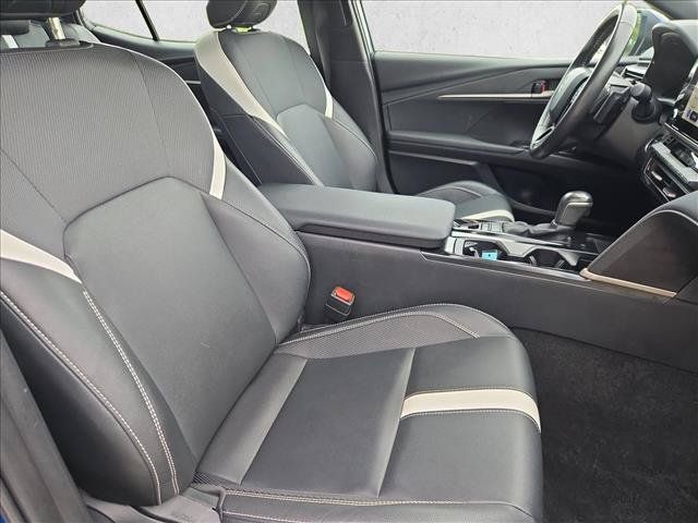 Used 2025 Toyota Camry SE FWD image 16