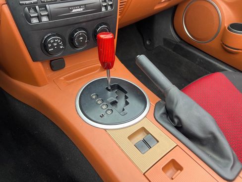 Used 2006 MAZDA MX-5 Miata Grand Touring w/ Premium Pkg image 19