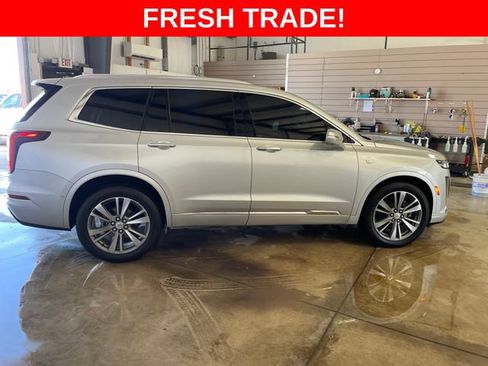 Used 2020 Cadillac XT6 Premium Luxury AWD/4WD image 6