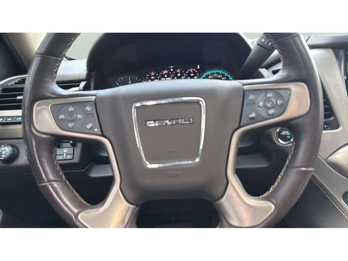 Used 2019 GMC Yukon XL Denali w/ Open Road Package AWD/4WD image 18