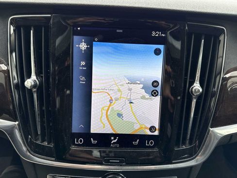 Used 2017 Volvo S90 T5 Momentum w/ Convenience Package FWD image 19