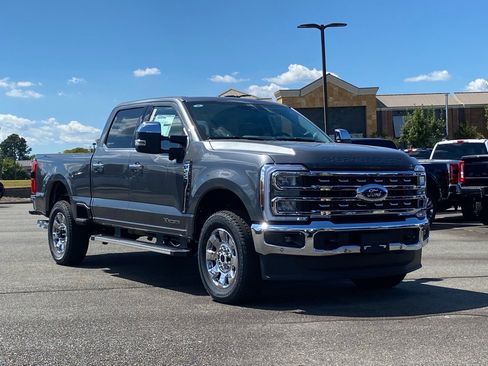 New 2026 Ford F250 Lariat w/ Lariat Premium Package image 2