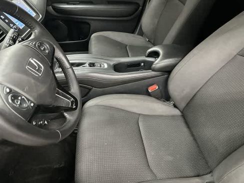 Certified 2021 Honda HR-V Sport image 10